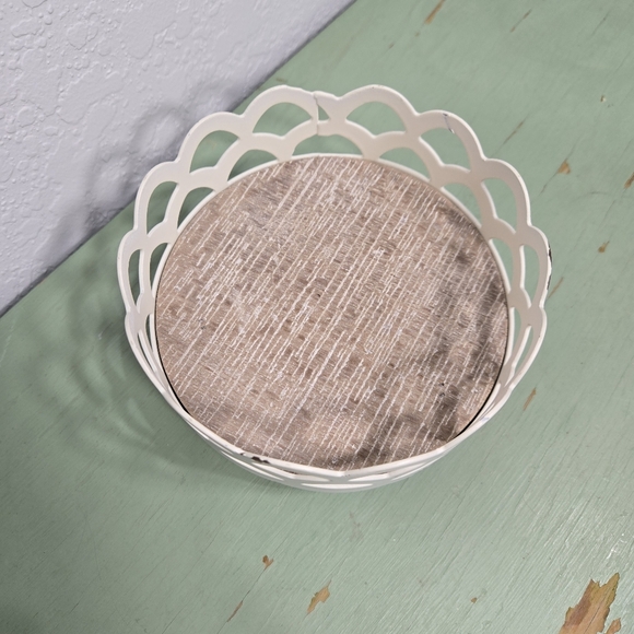 White Scalloped Footed Candle Stand Riser Metal Wood - Picture 3 of 4